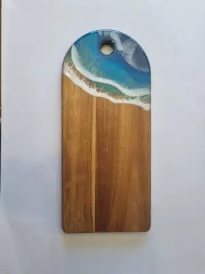 Breaking Blue waves on platter