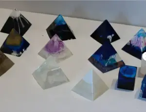 Resin paper weights